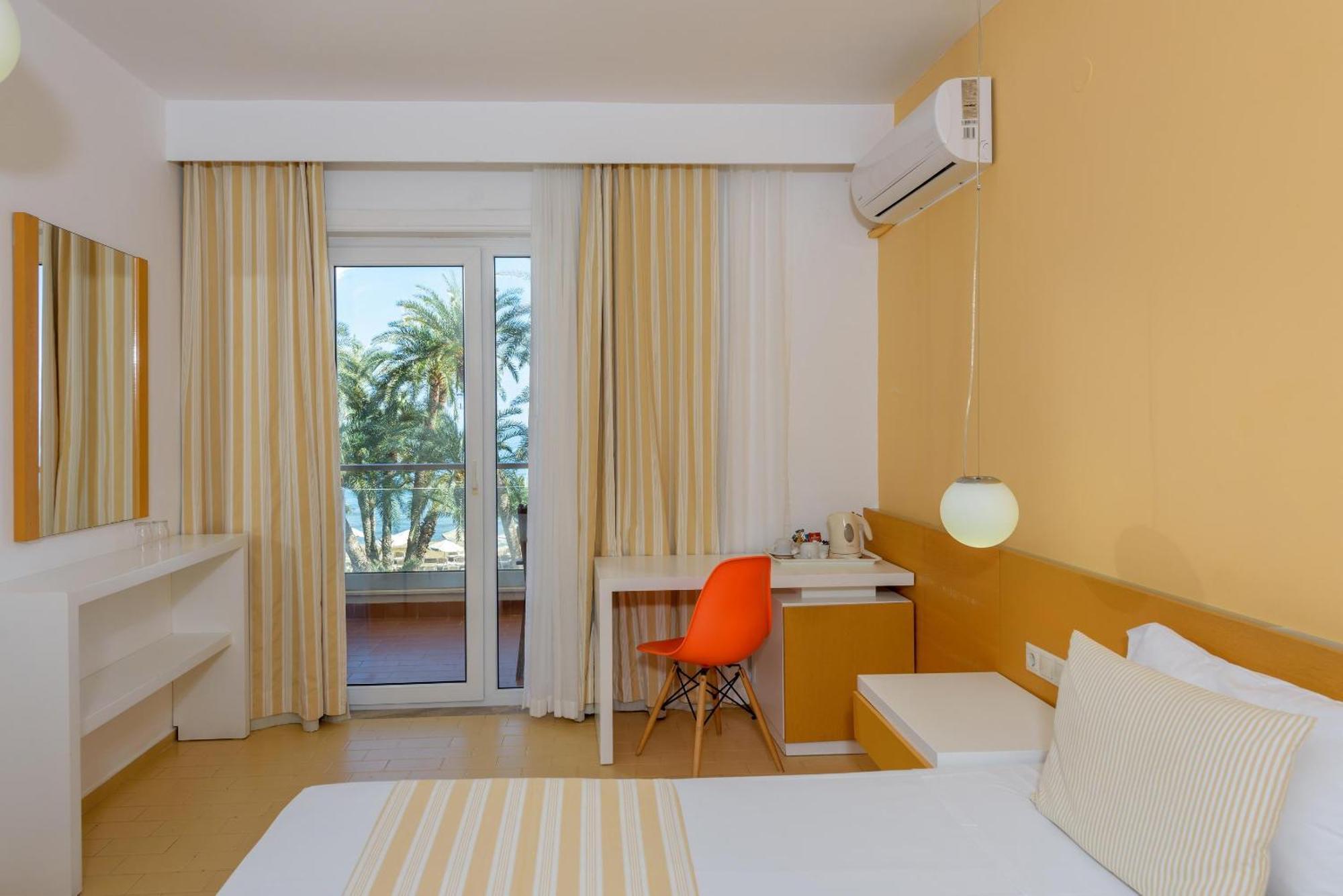 Zeus Hotels Palm Beach Stalida Exterior foto